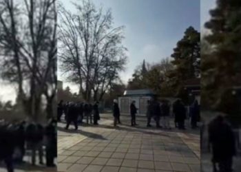 AKP’li belediye ‘kuyruk olmasın’ diye ekmek büfesini taşıdı