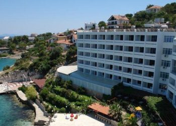 AKP’li yönetici İslami modelden vazgeçti oteline ‘içki’ ruhsatı aldı