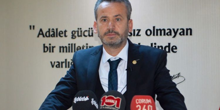 AYM'ye seçilecek adaylardan Av. Kenan Yaşar’dan LGBTİ+’ları hedef alan Diyanet’e destek