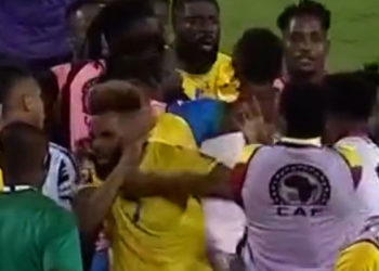 Afrika Uluslar Kupası'nda yumruklar konuştu!