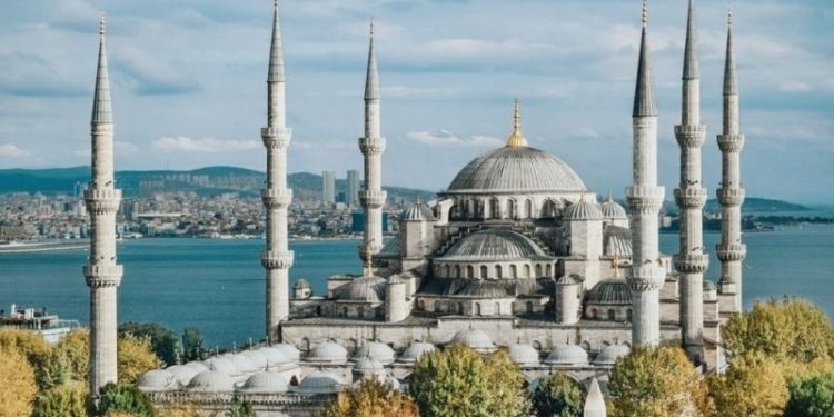 Ahmet Turan Köksal: Osmanlı camilerinde kıble yanlış mı?