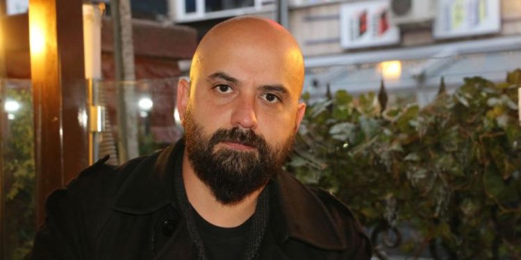 Akademisyen ve yazar Fatih Yaşlı’ya ‘yazıları için’ gözaltı