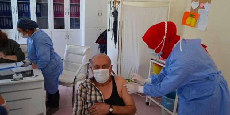 Aksaray Aile Hekimleri Derneği Başkanı: Aşı karşıtlığını cinayete teşebbüs olarak görüyorum