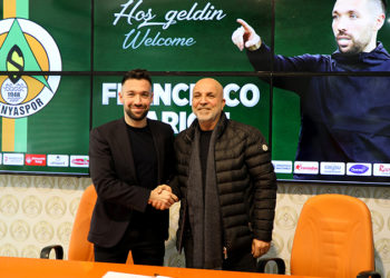 Alanyaspor, Francesco Farioli ile 2.5 yıllık sözleşme imzaladı