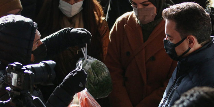 Ali Babacan: Enflasyon zengini daha zengin, fakiri daha fakir yapıyor