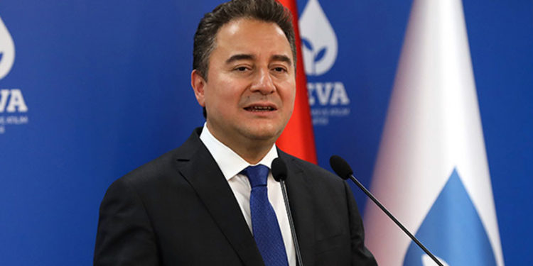 Ali Babacan: İktidar artık hiçbir şey vermiyor, sadece kepçeyle alıyor