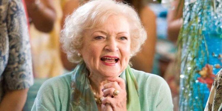 Altın Kızlar’ın 'Rose’u' Betty White hayatını kaybetti