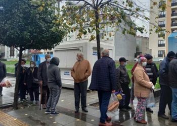 Anket: Her 10 kişiden yedisinin h&uuml;k&uuml;metin ekonomi politikasına g&uuml;veni azaldı