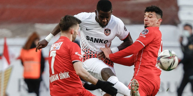 Antalyaspor'da galibiyet hasreti 7 maça çıktı