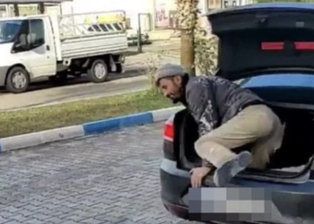 Arabası kirlenmesin diye işçiyi bagajda taşıdı