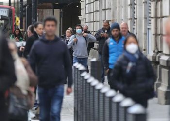 Araştırma: Bazı Covid hastaları virüsü 10 gün sonra da yayabilir