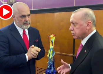 Arnavutluk Başbakanı’ndan Erdoğan’a: Ben ciddi bir ressamım