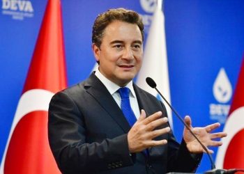 Babacan: Günlüğüne yazacığı şeyler için Resmi Gazete’yi kullanıyor