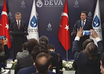 Babacan ve Davutoğlu görüştü: Türkiye her an seçim ortamına girebilir