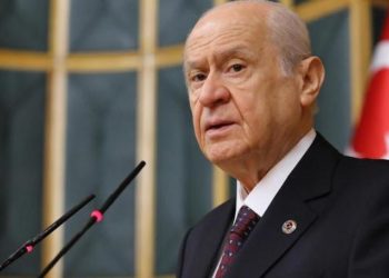 Bahçeli’den Sezen Aksu’ya: Serçeysen serçeliğini bil, sakın kuzgunluğa heves etme