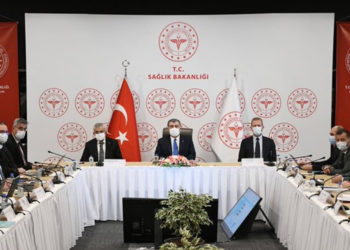 Bakan Koca: Artan vaka sayıları sebebiyle hastaneye yatan sayısında bir miktar artış gözleniyor