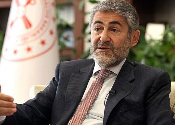 Bakan Nebati: Enflasyon bir süre yüzde 40’lar civarında olacak, yıl sonu yüzde 30’ların altına indirmeyi hedefliyoruz