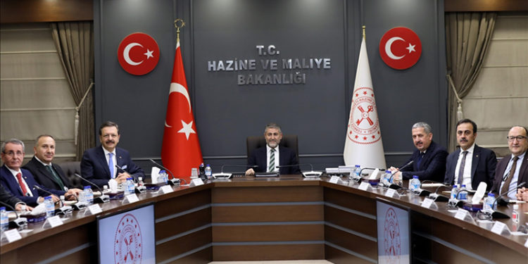 Bakan Nebati’ye TOBB heyetinden ekonomide “pozitif hava” ziyareti