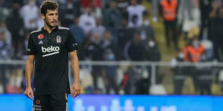 Başakşehir, Salih Uçan'ı kiraladı