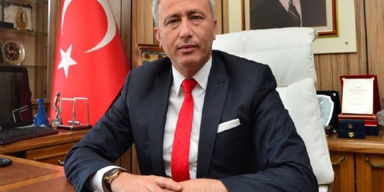 Beraat eden ihraç hakimi işe alan Gökçeada Belediye Başkanı Ünal Çetin hakkında soruşturma