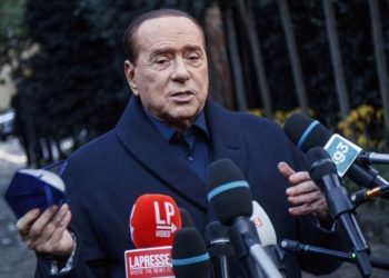 Berlusconi, cumhurbaşkanlığı adaylığını geri çekti