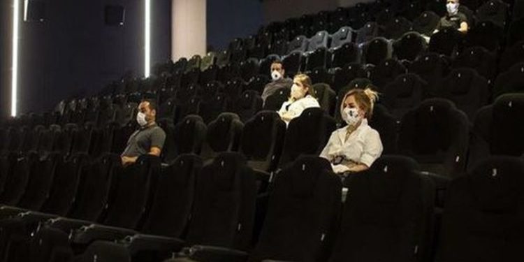 Beyazperde kara günler geçiriyor: Sektörden isimler sinemadaki krizi anlattı