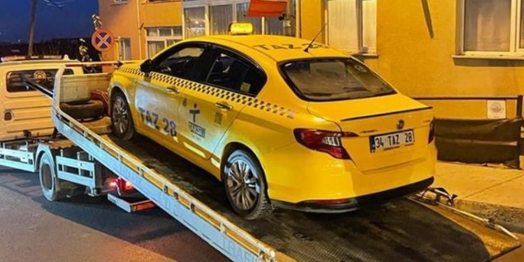 Beyzbol sopalı saldıran taksicinin kartı süresiz iptal edildi