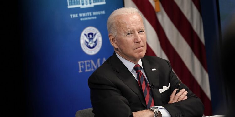 Biden, Ukrayna’yı uyardı: Rusya şubat ayında işgal edebilir