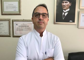Bilim Kurulu Üyesi Prof. Dr. Şener'den 'Omicron rehaveti' uyarısı