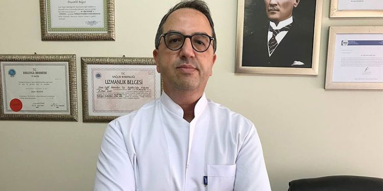 Bilim Kurulu Üyesi Prof. Dr. Şener'den 'Omicron rehaveti' uyarısı