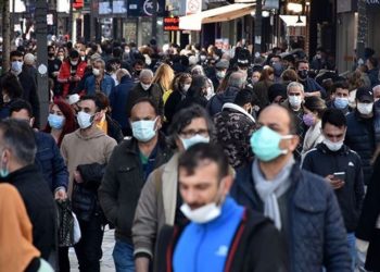 Bilim Kurulu Üyesi Yavuz: Devlet halka ücretsiz hızlı test dağıtmalı, aşılama hızlandırılmalı