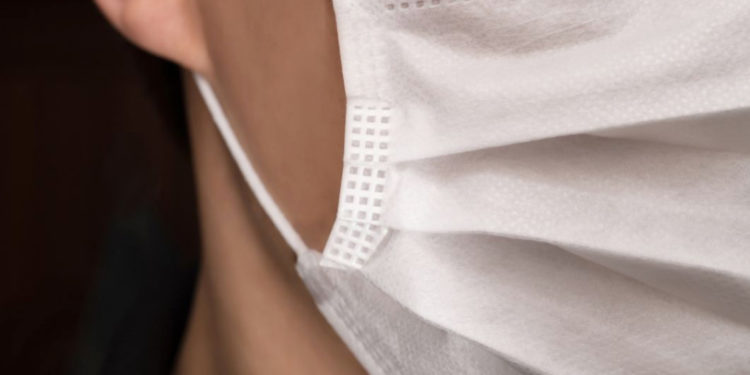 Bilim insanları: Tek kat ve bez maskeler Omicran’a karşı etkisiz