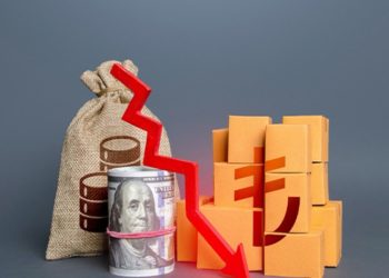 Bloomberg Intelligence: TL'deki düşüş bankaların sermayesini 4,5 milyar dolar eritti