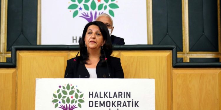 Buldan: Çifte yenilgi aldığınız İstanbul halkları sizi tarihin çöplüğüne gönderecektir