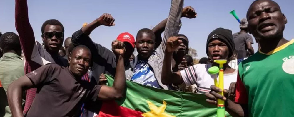 Burkina Faso'da darbe: Askerler neden Cumhurbaşkanı Kabore'yi devirdi?