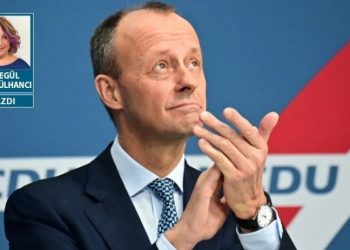 CDU yeniden büyük güç olmayı delegelerin yüzde 95 oyunu alan Merz'le deneyecek