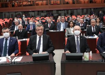 CHP, Türk Telekom kamulaştırması için Meclis araştırması istedi: 'Millete bir fatura yüklenecekse, bu konu ele alınmalıdır'