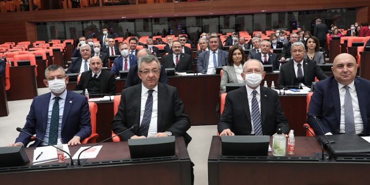 CHP, Türk Telekom kamulaştırması için Meclis araştırması istedi: 'Millete bir fatura yüklenecekse, bu konu ele alınmalıdır'
