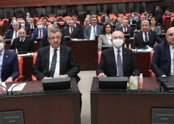CHP'den "sadece memurlar değil tüm emeklilerin maaşı yüzde 30 artırılsın" teklifi