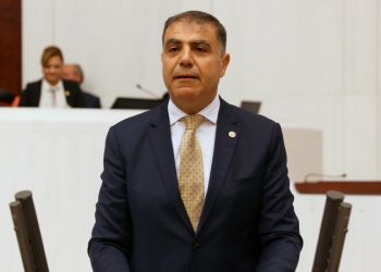 CHP'li Güzelmansur: Sanayide enerji kısıtlaması, ihracat yapan fabrikaların taahhütlerini yerine getirememesine neden oluyor