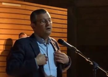 CHP'li Özel: Yaşadıklarımızdan öfkeliyiz, İran halısı gibi
