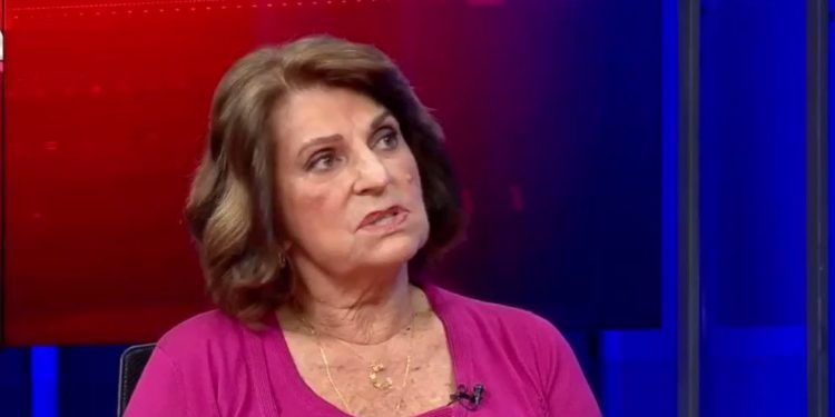 Cemre Birand: En çok cezaevlerindeki bebekler canımı yakıyor