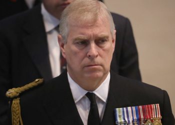 Cinsel saldırıyla suçlanan Prens Andrew'un askeri unvanları elinden alındı