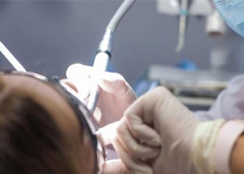 Covid-19 ağız ve diş sağlığını da etkiledi: En çok şikâyet ‘diş sıkma ve gıcırdatma’