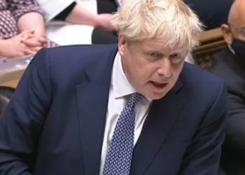 Covid kısıtlamaları sırasında partiye katılan İngiltere Başbakanı Johnson üzerinde istifa baskısı artıyor