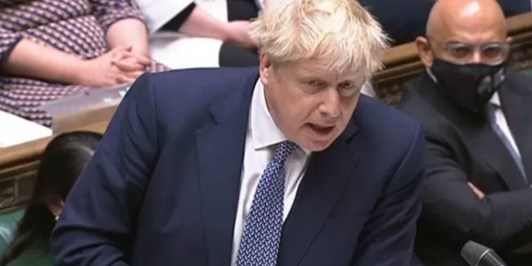 Covid kısıtlamaları sırasında partiye katılan İngiltere Başbakanı Johnson üzerinde istifa baskısı artıyor