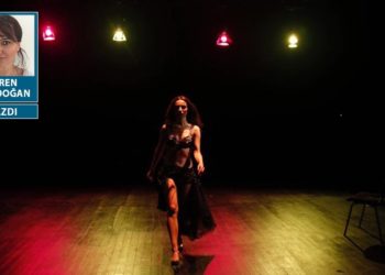 Dansöz: Bardaktan Taşan Su