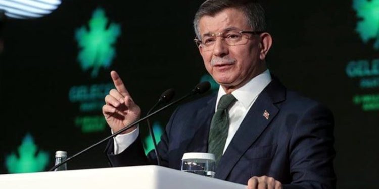 Davutoğlu'ndan Kürtçe açılımı: Herkesin bu kadim dili öğrenmesini dilerim