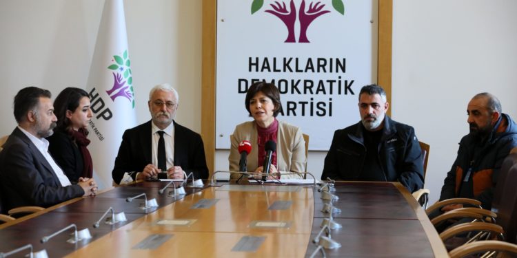 Dedeoğulları ailesinden HDP’ye ziyaret: Soruşturma katilin söyledikleriyle sınırlı kalmamalı