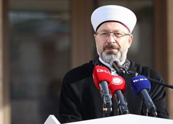 Diyanet İşleri Başkanı Erbaş'tan dini eğitimde 'yaş sınırı' açıklaması